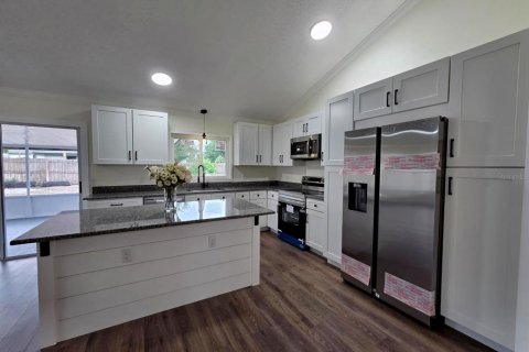 Casa en venta en Orlando, Florida, 3 dormitorios, 163.14 m2 № 2221729 - foto 7