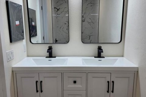 Casa en venta en Orlando, Florida, 3 dormitorios, 163.14 m2 № 2221729 - foto 9