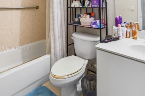 Купить виллу или дом в Майами, Флорида 5 спален, 241.36м2, № 2247534 - фото 29