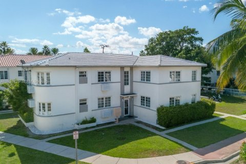 Коммерческая недвижимость в Майами-Бич, Флорида № 1993164