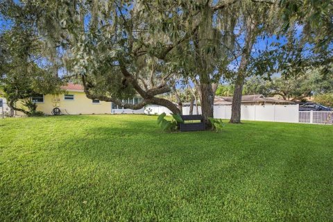 House in Spring Hill, Florida 3 bedrooms, 130.25 sq.m. № 2390956 - photo 29