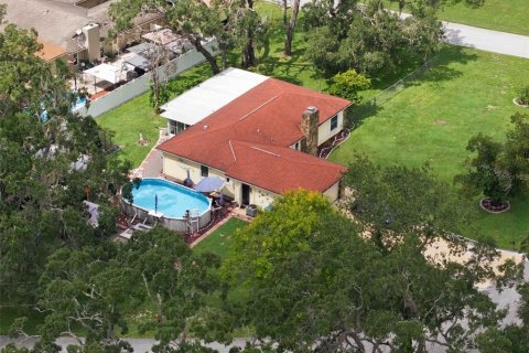 House in Spring Hill, Florida 3 bedrooms, 130.25 sq.m. № 2390956 - photo 4