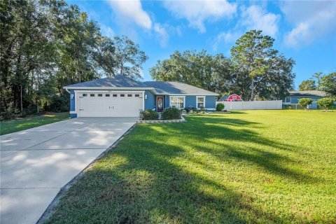 Villa ou maison à Summerfield, Floride 4 chambres, 152.55 m2 № 2428710