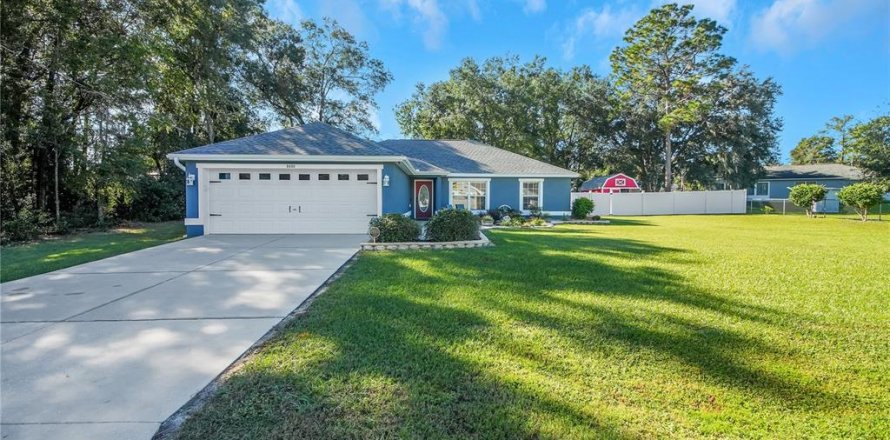 Villa ou maison à Summerfield, Floride 4 chambres, 152.55 m2 № 2428710