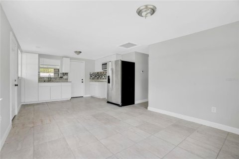 Casa en venta en Mulberry, Florida, 3 dormitorios, 75.81 m2 № 2102650 - foto 9