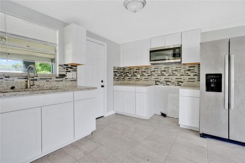 Casa en venta en Mulberry, Florida, 3 dormitorios, 75.81 m2 № 2102650 - foto 11
