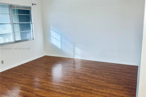 Copropriété à vendre à Deerfield Beach, Floride: 1 chambre № 2090945 - photo 7
