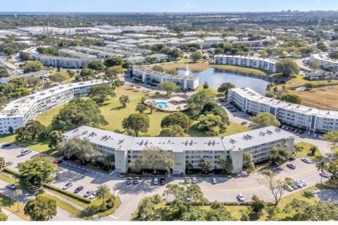 Copropriété à vendre à Deerfield Beach, Floride: 1 chambre № 2090945 - photo 2