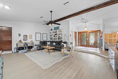 House in Spring Hill, Florida 3 bedrooms, 176.79 sq.m. № 1803681 - photo 11