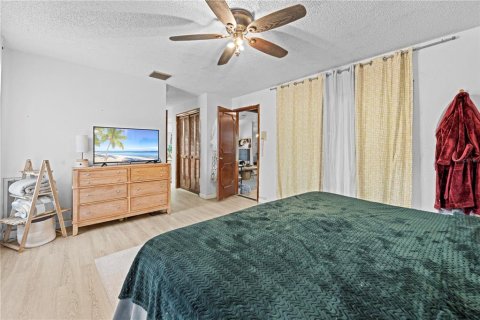 House in Spring Hill, Florida 3 bedrooms, 176.79 sq.m. № 1803681 - photo 30
