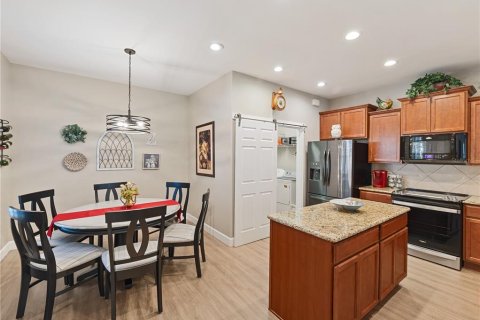 Villa ou maison à vendre à Ocala, Floride: 2 chambres, 158.21 m2 № 2356471 - photo 8