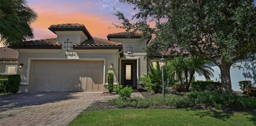 Villa ou maison à Bradenton, Floride 3 chambres, 214.33 m2 № 1907564
