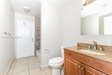 Casa en alquiler en Loxahatchee Groves, Florida, 3 dormitorios, 165.37 m2 № 1993566 - foto 10