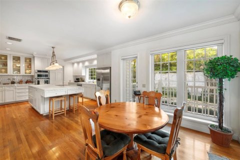 Купить виллу или дом в Майами, Флорида 4 спальни, 672.24м2, № 1997148 - фото 23