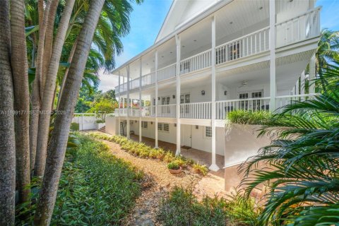 Купить виллу или дом в Майами, Флорида 4 спальни, 672.24м2, № 1997148 - фото 7