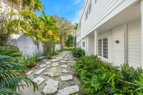 Купить виллу или дом в Майами, Флорида 4 спальни, 672.24м2, № 1997148 - фото 9