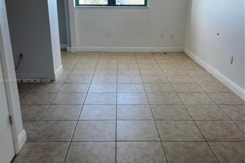 Appartement à louer à South Miami, Floride: 35.21 m2 № 2051598 - photo 6