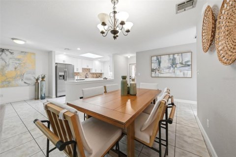 Villa ou maison à vendre à Maitland, Floride: 4 chambres, 180.14 m2 № 2318947 - photo 6