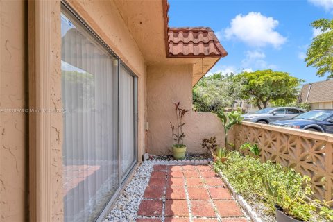 House in North Lauderdale, Florida 2 bedrooms, 89.37 sq.m. № 1756423 - photo 7
