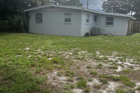 Casa en alquiler en Fort Pierce, Florida, 3 dormitorios, 75.81 m2 № 1228844 - foto 1