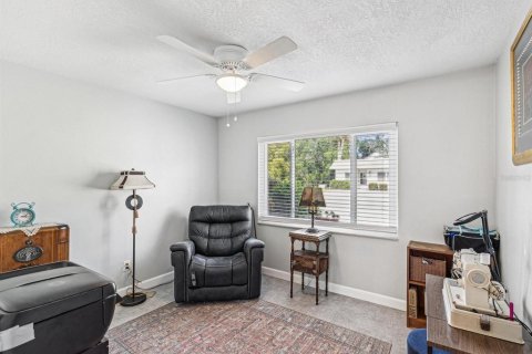 Condo in New Port Richey, Florida, 2 bedrooms  № 1616776 - photo 18