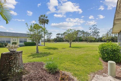 Condo in New Port Richey, Florida, 2 bedrooms  № 1616776 - photo 24