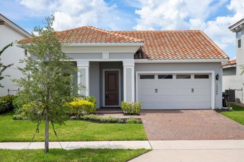 House in Orlando, Florida 4 bedrooms, 210.61 sq.m. № 2308257