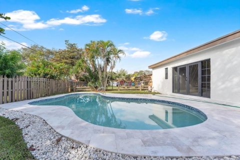 Купить виллу или дом в Форт-Лодердейл, Флорида 4 спальни, 149.39м2, № 2004738 - фото 18
