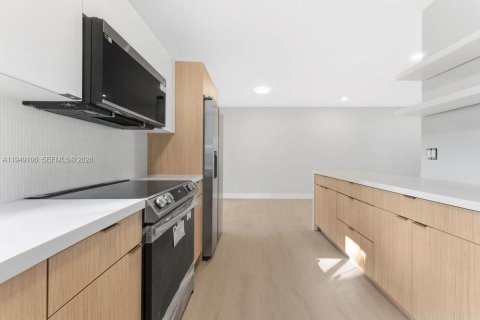 Купить виллу или дом в Форт-Лодердейл, Флорида 4 спальни, 149.39м2, № 2004738 - фото 7