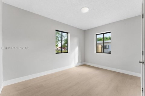 Купить виллу или дом в Форт-Лодердейл, Флорида 4 спальни, 149.39м2, № 2004738 - фото 11