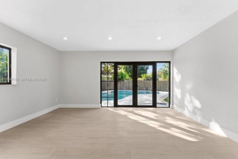 Купить виллу или дом в Форт-Лодердейл, Флорида 4 спальни, 149.39м2, № 2004738 - фото 10
