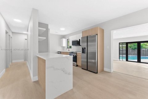 Купить виллу или дом в Форт-Лодердейл, Флорида 4 спальни, 149.39м2, № 2004738 - фото 5