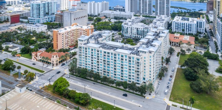 Condo à West Palm Beach, Floride, 2 chambres № 1102263