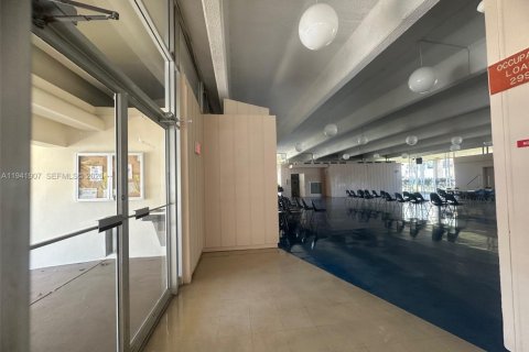 Condominio en venta en Miami, Florida, 1 dormitorio, 88.63 m2 № 1998739 - foto 5