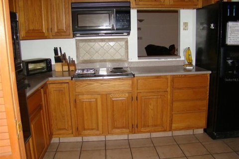 Casa en venta en Orlando, Florida, 4 dormitorios, 213.95 m2 № 1675502 - foto 3
