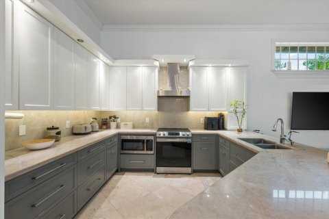 Casa en venta en Weston, Florida, 5 dormitorios, 246.28 m2 № 2370021 - foto 11