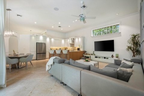 Casa en venta en Weston, Florida, 5 dormitorios, 246.28 m2 № 2370021 - foto 15