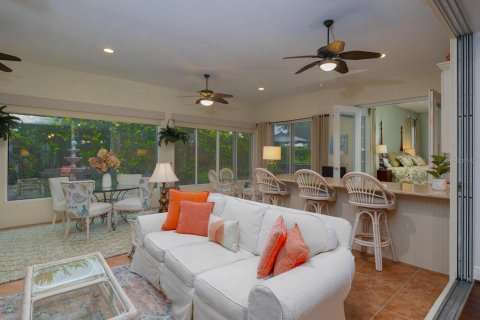 House in The Villages, Florida 3 bedrooms, 356.84 sq.m. № 1782399 - photo 13