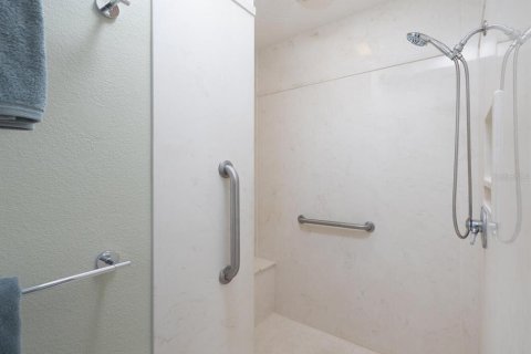 House in The Villages, Florida 3 bedrooms, 356.84 sq.m. № 1782399 - photo 25