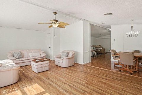 Villa ou maison à vendre à Palmetto, Floride: 2 chambres, 141.03 m2 № 2195956 - photo 13