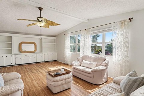 Villa ou maison à vendre à Palmetto, Floride: 2 chambres, 141.03 m2 № 2195956 - photo 16