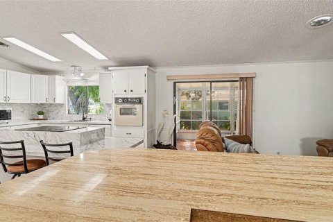 Villa ou maison à vendre à Palmetto, Floride: 2 chambres, 141.03 m2 № 2195956 - photo 10