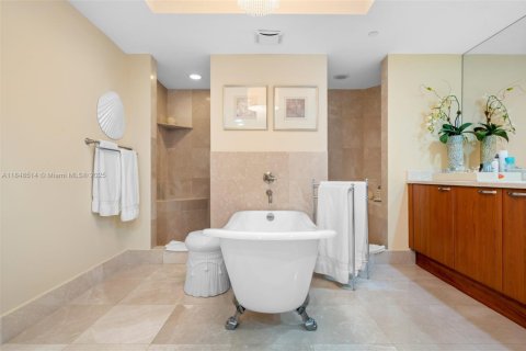 Copropriété à louer à Aventura, Floride: 4 chambres, 321.81 m2 № 1850704 - photo 13