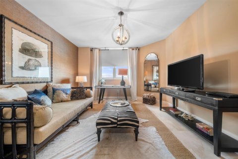 Copropriété à louer à Aventura, Floride: 4 chambres, 321.81 m2 № 1850704 - photo 20