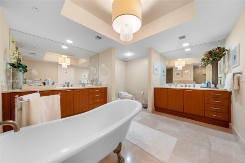 Copropriété à louer à Aventura, Floride: 4 chambres, 321.81 m2 № 1850704 - photo 11