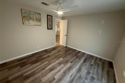 Villa ou maison à louer à Port Charlotte, Floride: 2 chambres, 98.1 m2 № 2398849 - photo 13