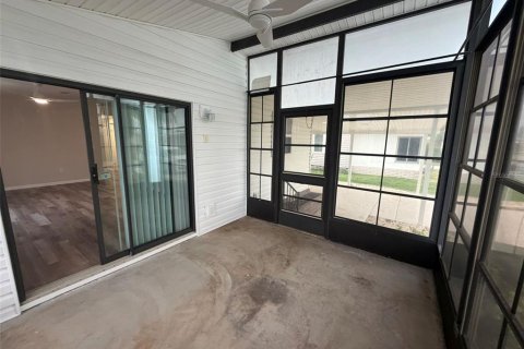 Villa ou maison à louer à Port Charlotte, Floride: 2 chambres, 98.1 m2 № 2398849 - photo 17