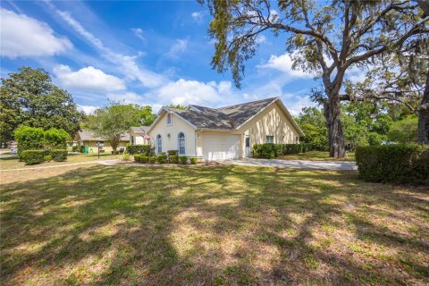 House in Crystal River, Florida 3 bedrooms, 217.11 sq.m. № 1851511 - photo 2