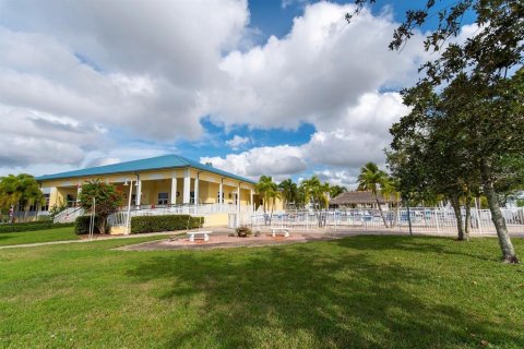 Appartement à louer à Punta Gorda, Floride: 2 chambres, 164.99 m2 № 1719181 - photo 13