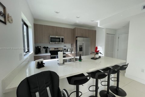 House in Florida City, Florida 5 bedrooms, 176.7 sq.m. № 2046398 - photo 14